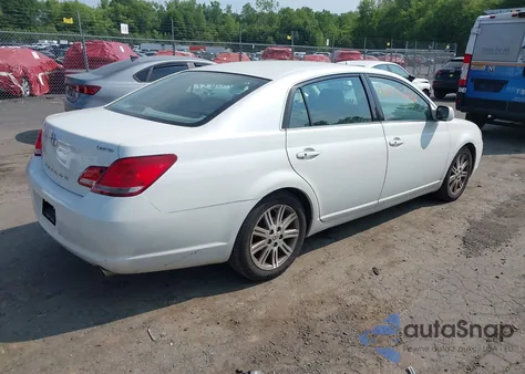 2007 Toyota Avalon Limited z USA, uszkodzony, nr VIN 4T1BK36B47U241328